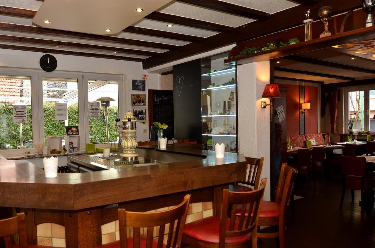 Gasthaus Zur Rebe Mehring  Extérieur photo